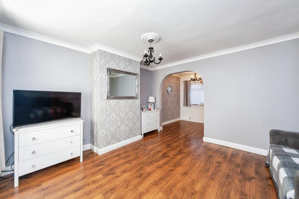 Additional property image - Cemlyn Close, Blacon, Chester