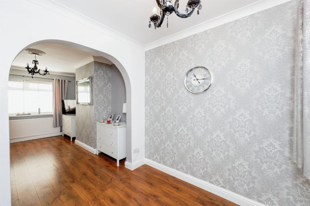 Additional property image - Cemlyn Close, Blacon, Chester