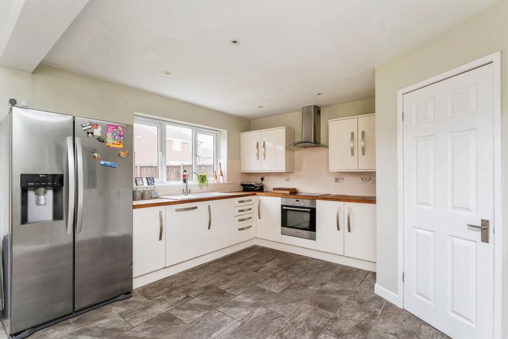 Additional property image - Toft Close, Saltney, Chester