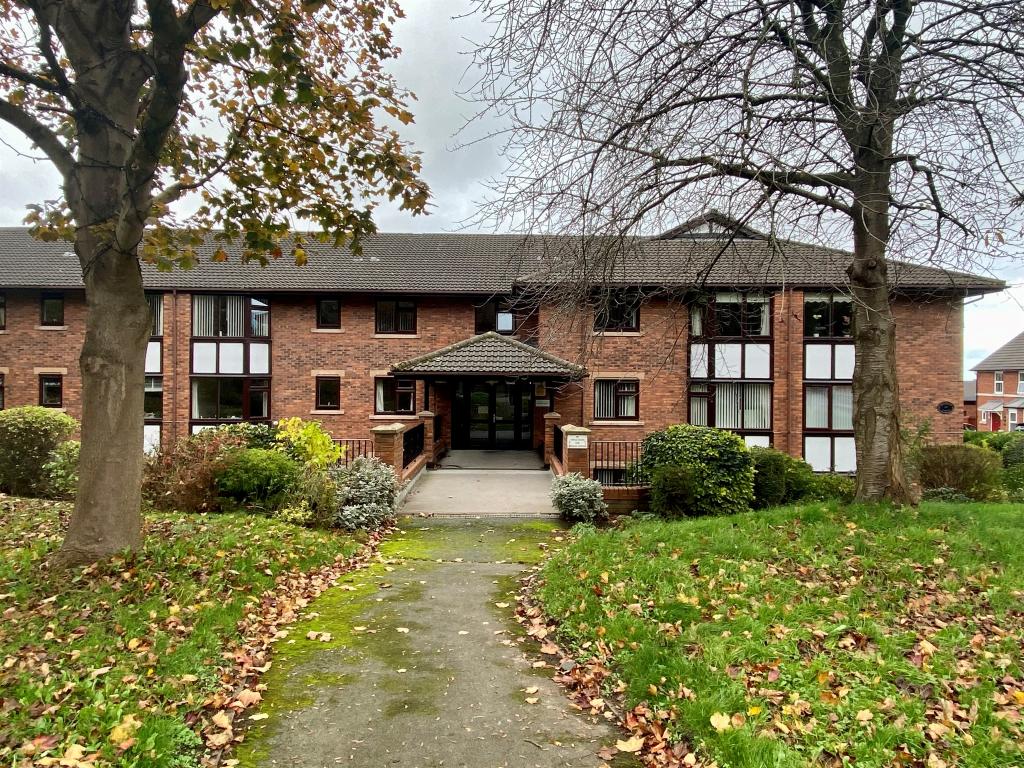 1 bedroom retirement property for sale in Lower Robin Hood Lane, Helsby