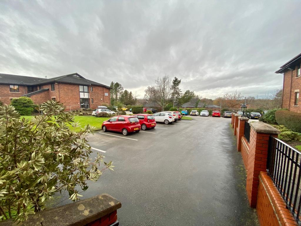 2 bedroom apartment for sale in Lower Robin Hood Lane, Helsby, Frodsham