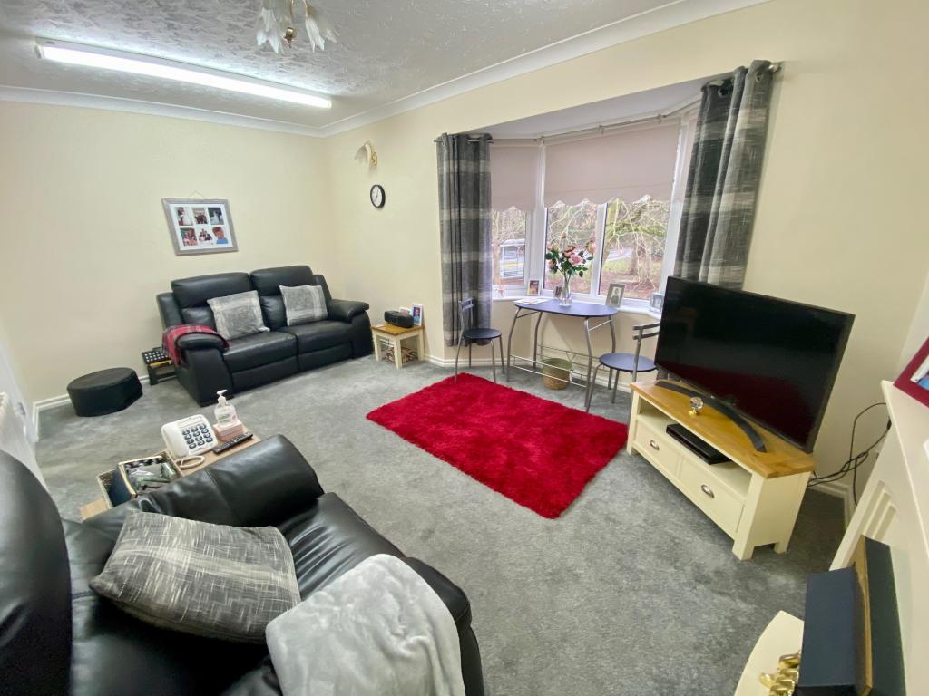 2 bedroom apartment for sale in Lower Robin Hood Lane, Helsby, Frodsham