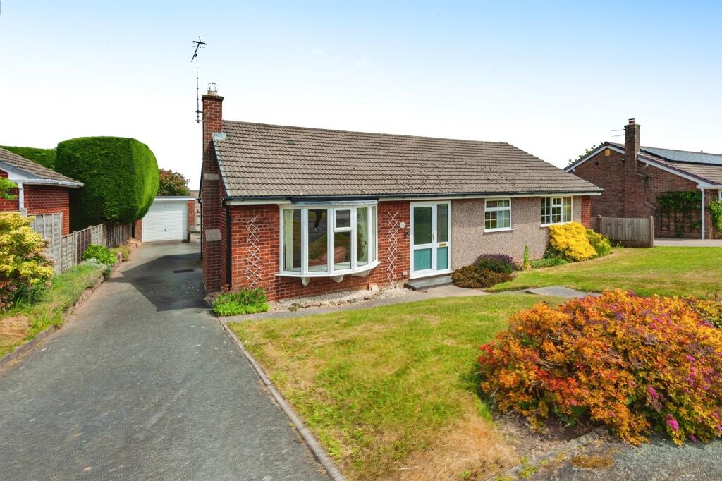 Main image of property: Hunters Hill, Kingsley, Frodsham