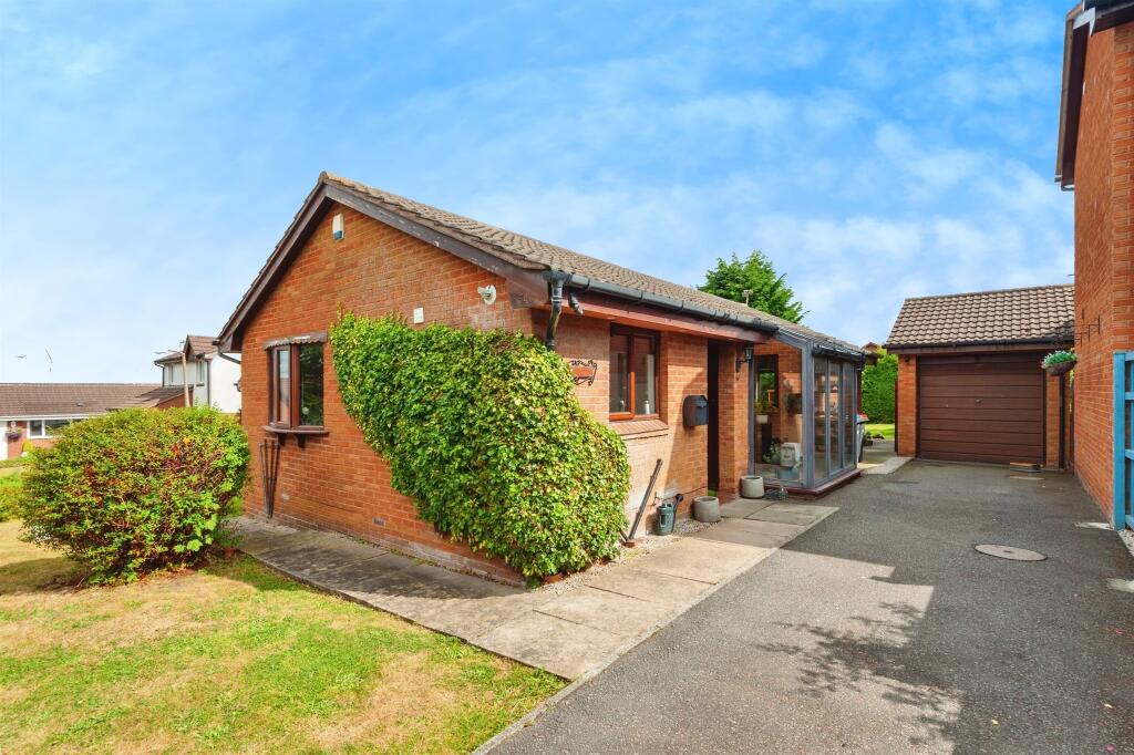 Main image of property: Plovers Lane, Helsby, FRODSHAM