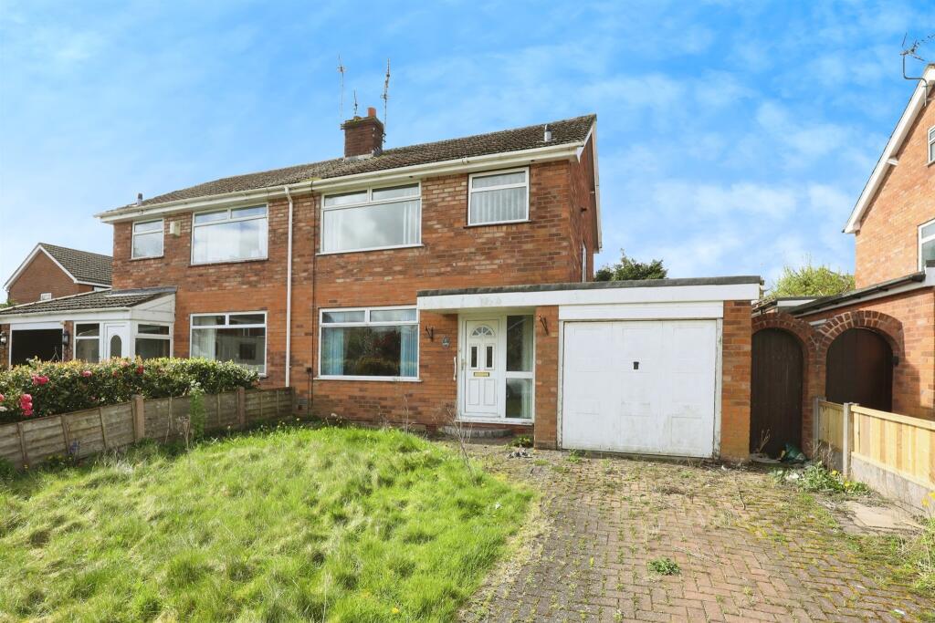 3 bedroom semidetached house for sale in Willow Grove, Barnton