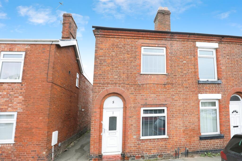 2 bedroom end of terrace house