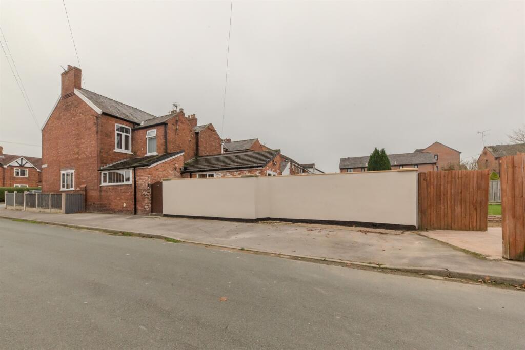 Additional property image - Gladstone Street, Winsford