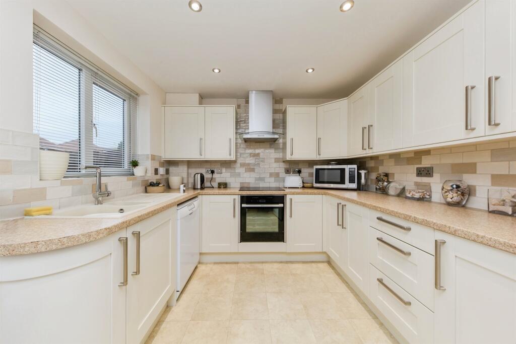 Additional property image - Rosewood Drive, Winsford