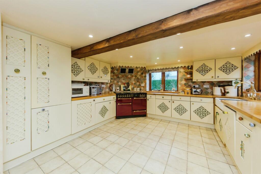 Additional property image - Swanlow Lane, Darnhall, Winsford