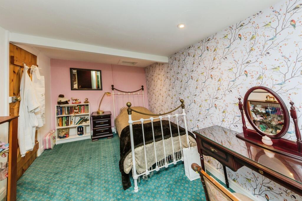 Additional property image - Swanlow Lane, Darnhall, Winsford