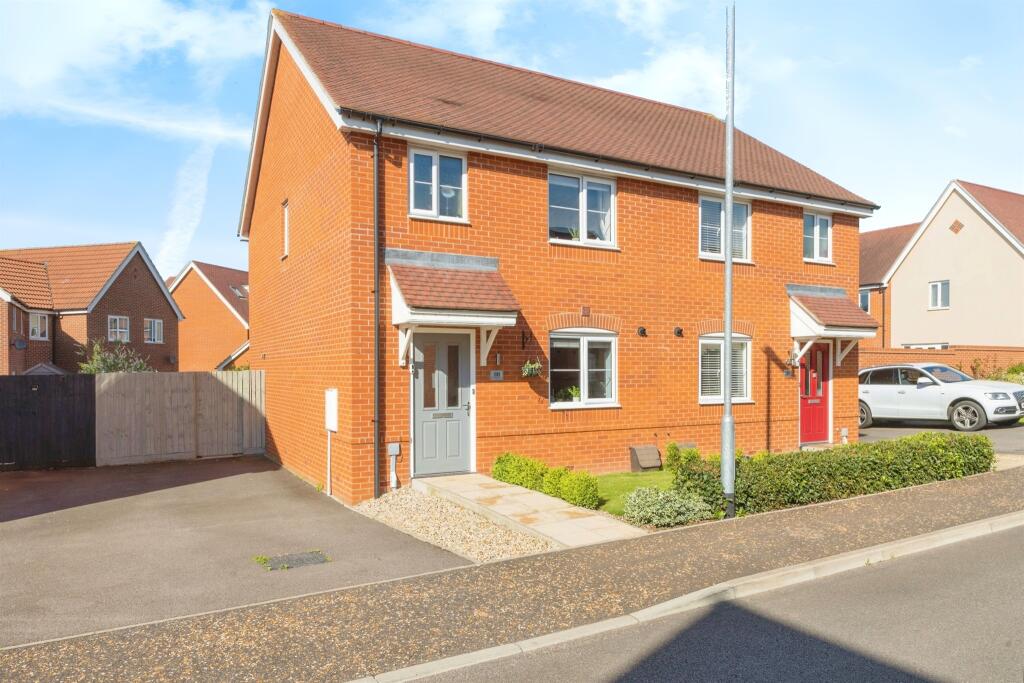3 bedroom semidetached house for sale in Red Admiral Way, Attleborough