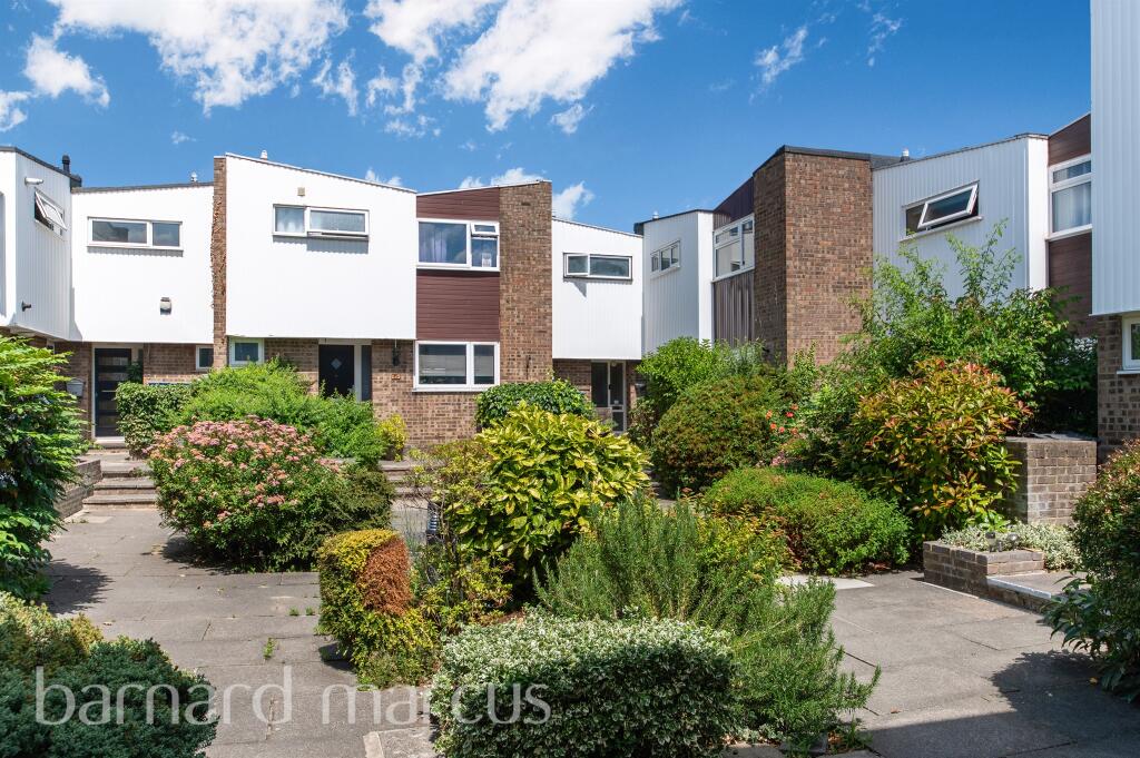Main image of property: Regency Walk, Croydon