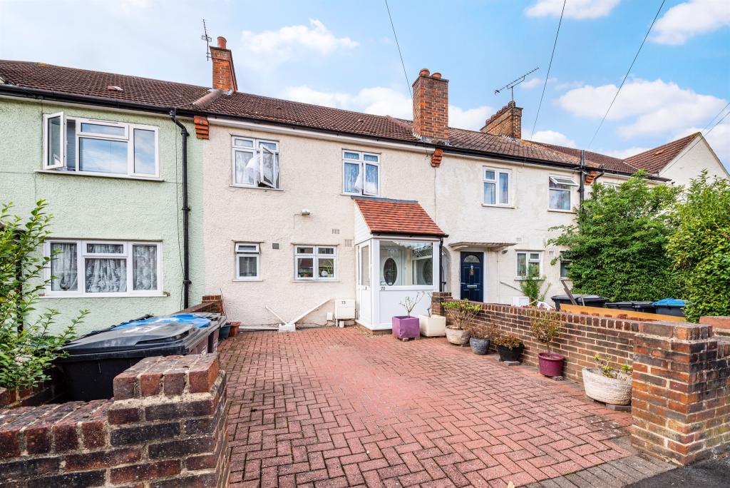 3 bedroom terraced house for sale in Onslow Road, Croydon, CR0