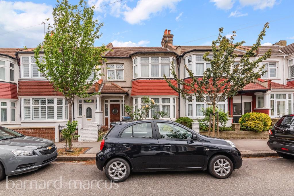 3 bedroom terraced house for sale in Brockenhurst Road, Croydon, CR0