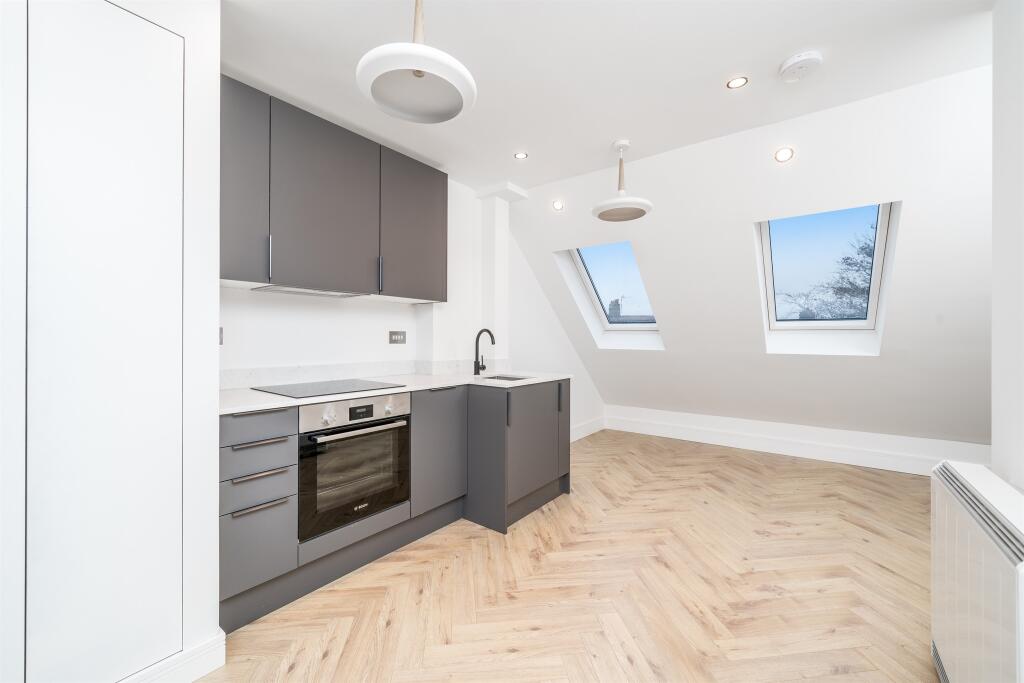 Main image of property: Walton Way, Acton, London, W3