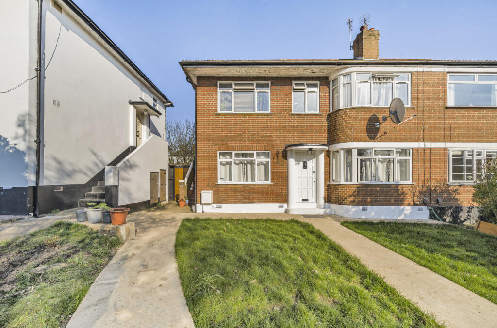 Main image of property: Cavendish Avenue, London