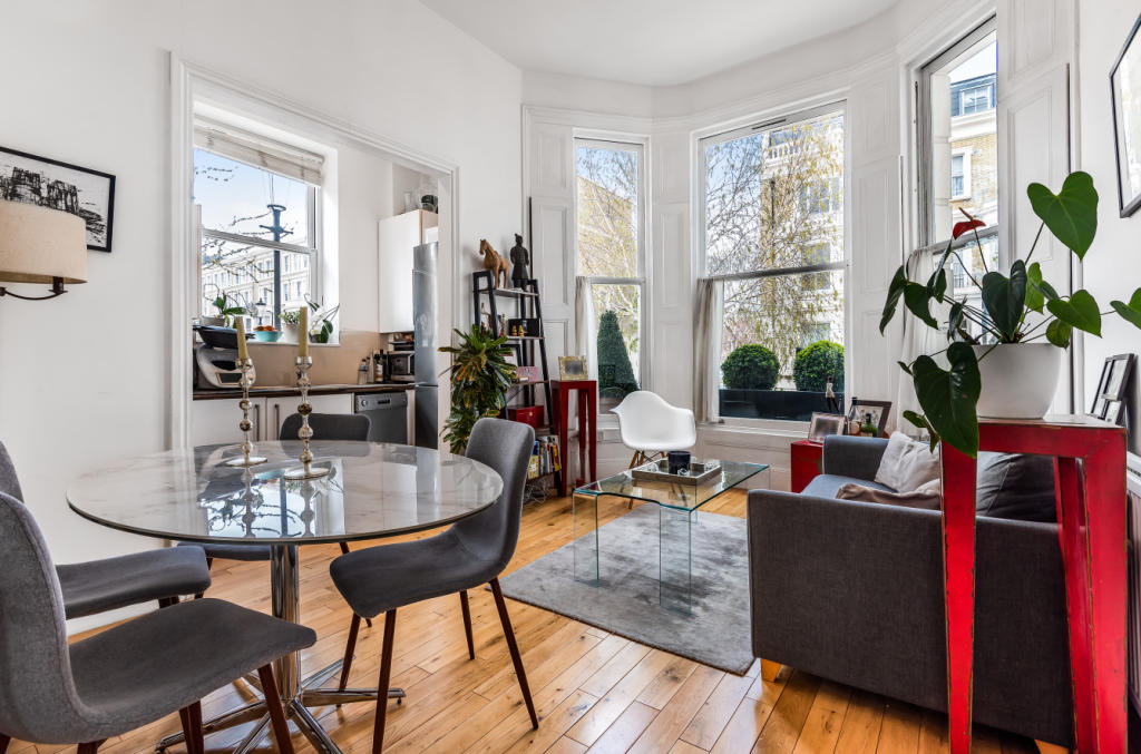 2 bedroom flat for sale in Longridge Road, London, SW5