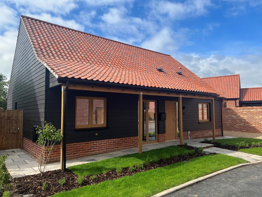 Main image of property: Broadgate Close, Northrepps, Cromer