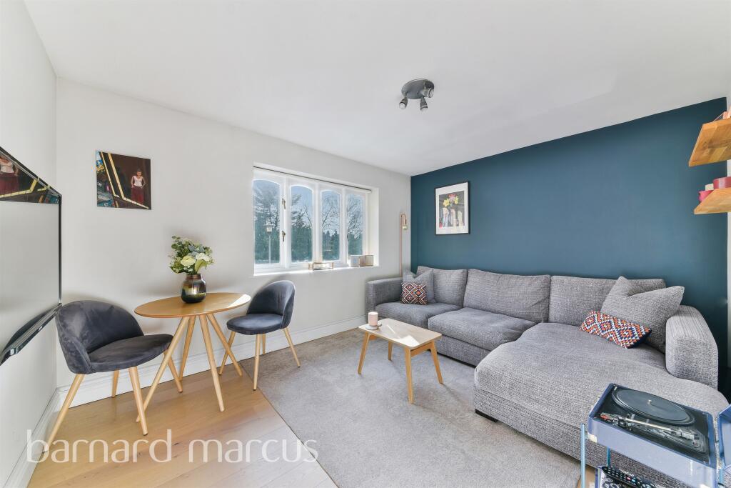 2 bedroom apartment for sale in St. Ann's Hill, London, SW18