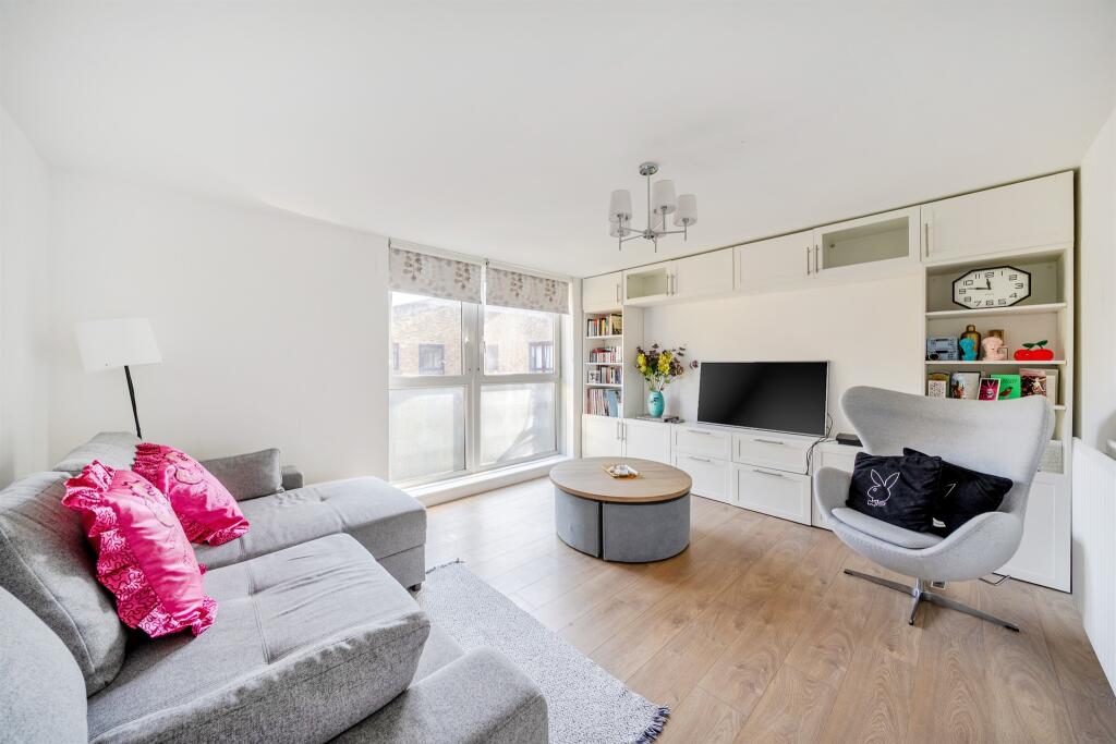 Main image of property: Siward Road, London