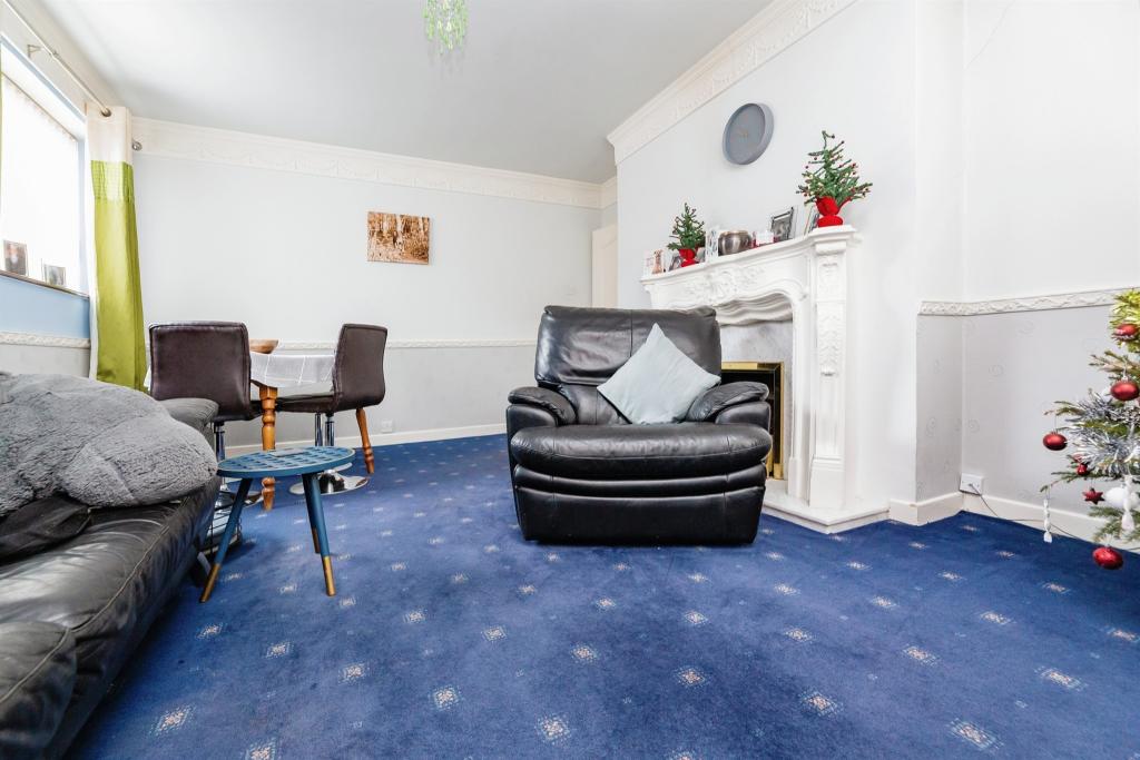 2 bedroom detached bungalow for sale in Spring Vale Avenue, Worsbrough