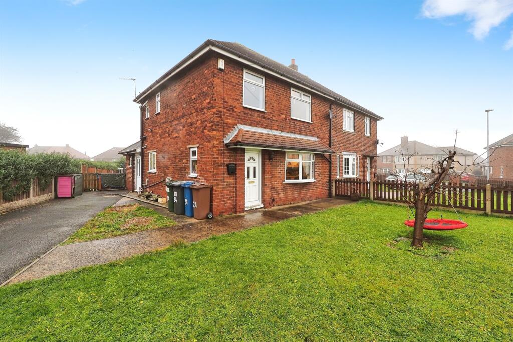 3 bedroom semidetached house for sale in Bamford Avenue, Athersley