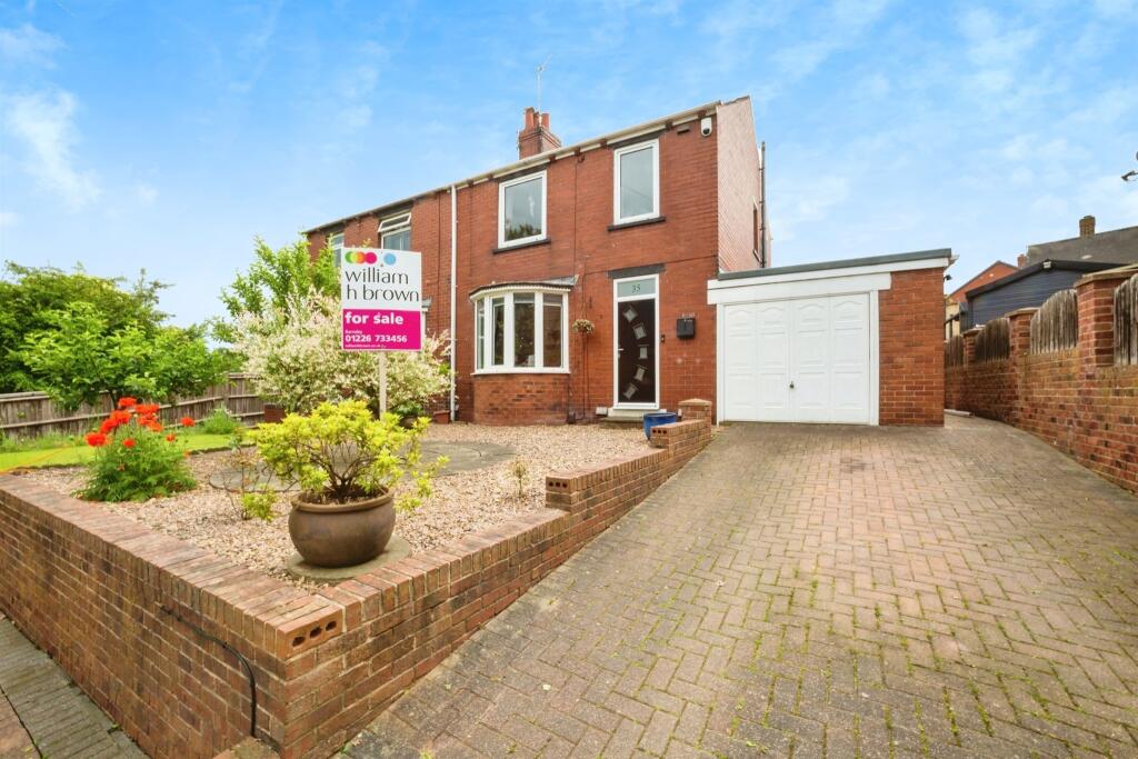 3 bedroom semidetached house for sale in Huddersfield Road, Darton, Barnsley, S75