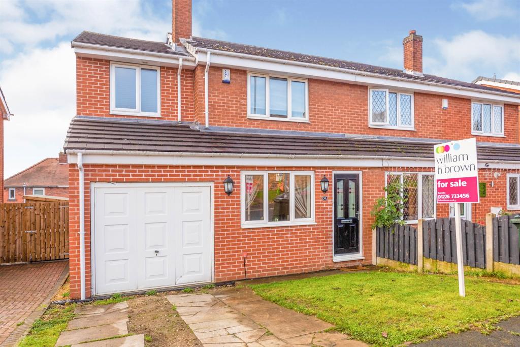 3 bedroom semidetached house for sale in Bentham Way, Mapplewell