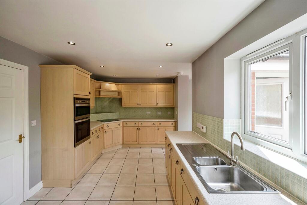 Main image of property: Sandbeck Court, Bawtry, Doncaster