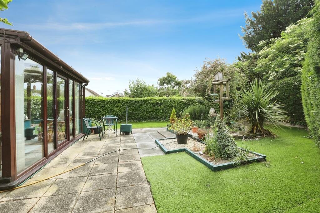 3 bedroom detached bungalow for sale in Sunderland Street, Tickhill