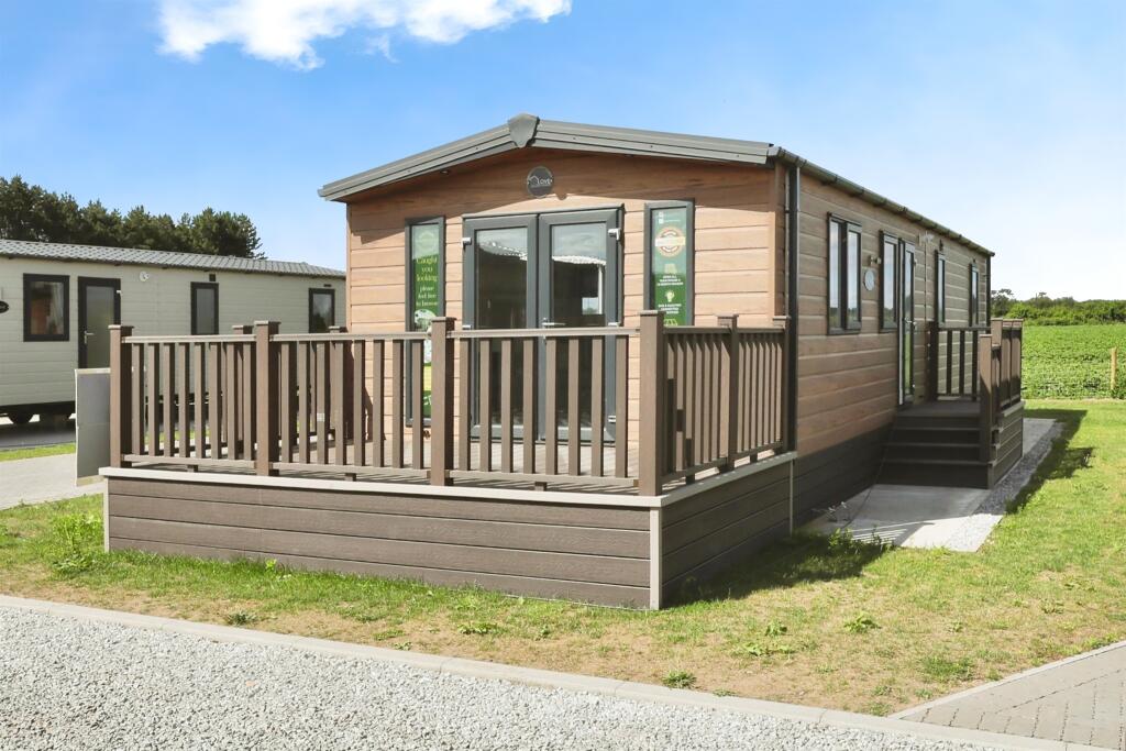 Main image of property: Thorne Road, Austerfield, Doncaster