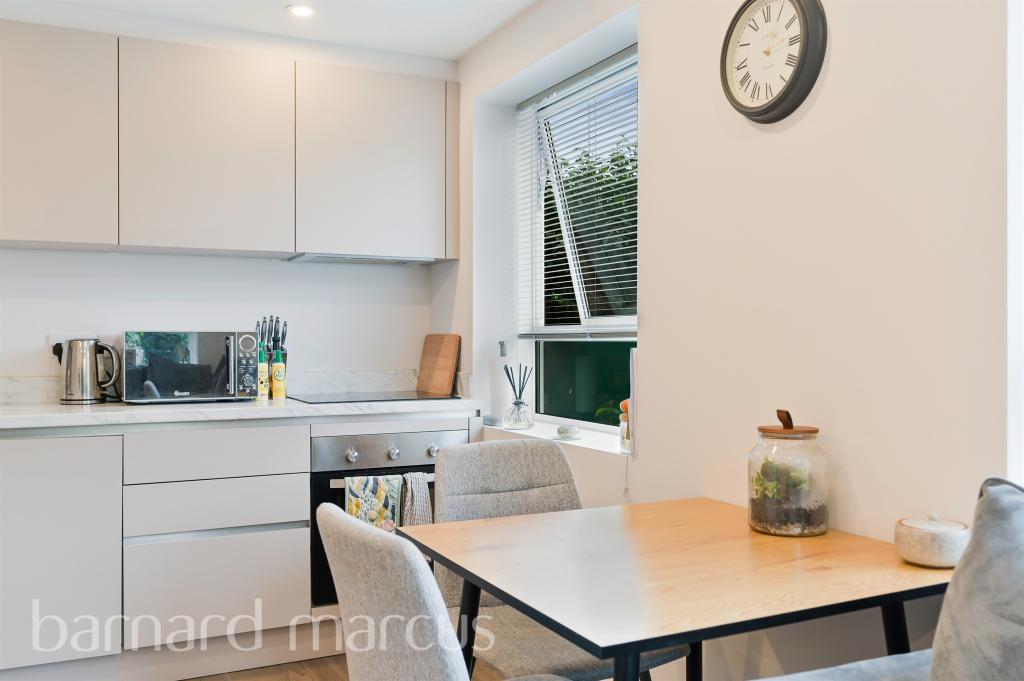 1 bedroom apartment for sale in East Street, Epsom, KT17