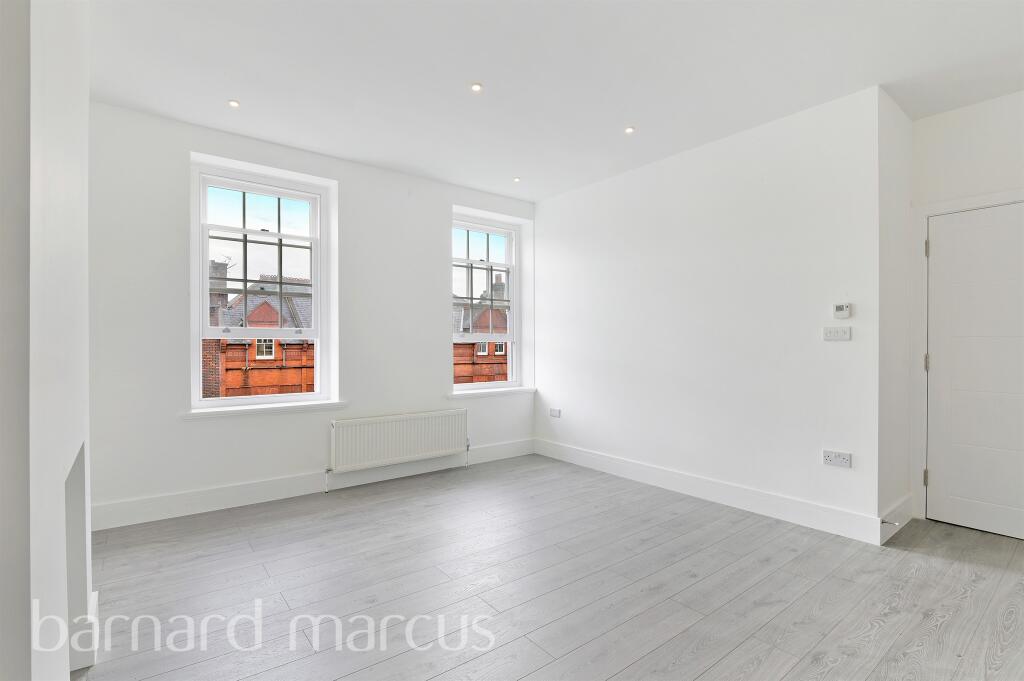 1 bedroom apartment for sale in High Street, Epsom, KT19