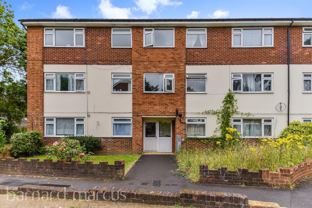 2 bedroom apartment for sale in Hounslow Road, Feltham, TW14
