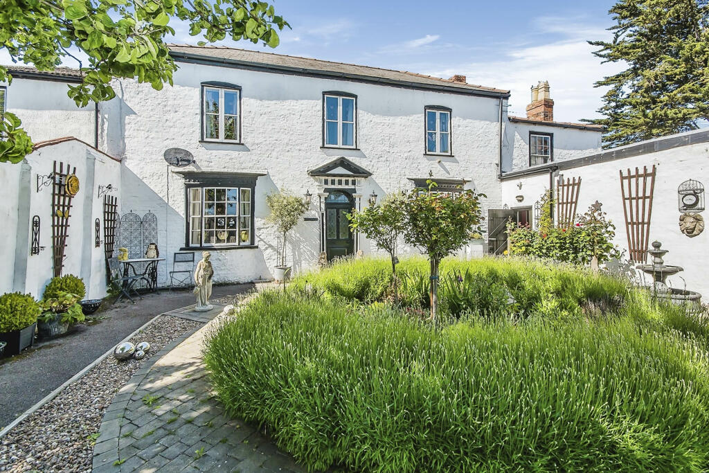 4 bedroom detached house for sale in Freiston Road, Boston, PE21