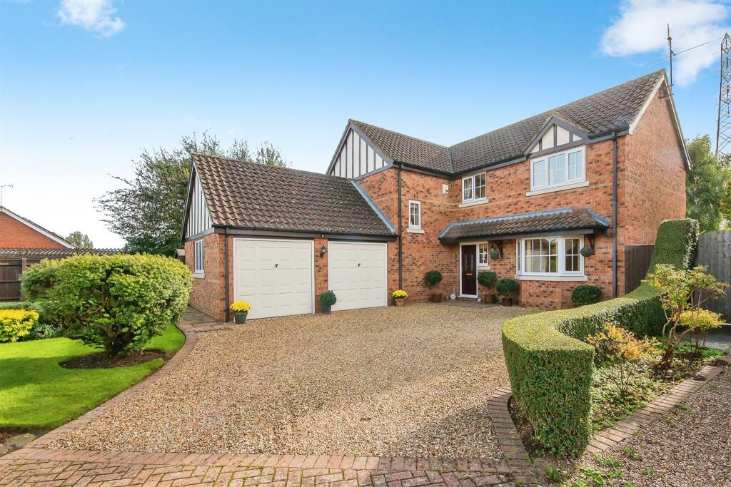 4 bedroom detached house for sale in The Chase, Fishtoft, Boston, PE21