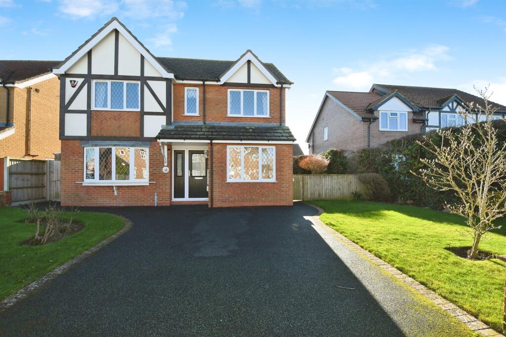 4 bedroom detached house