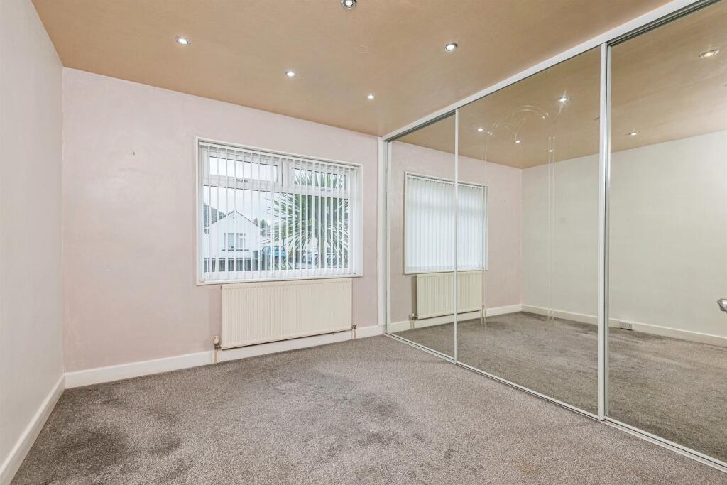 Additional property image - Reevy Drive, Bradford