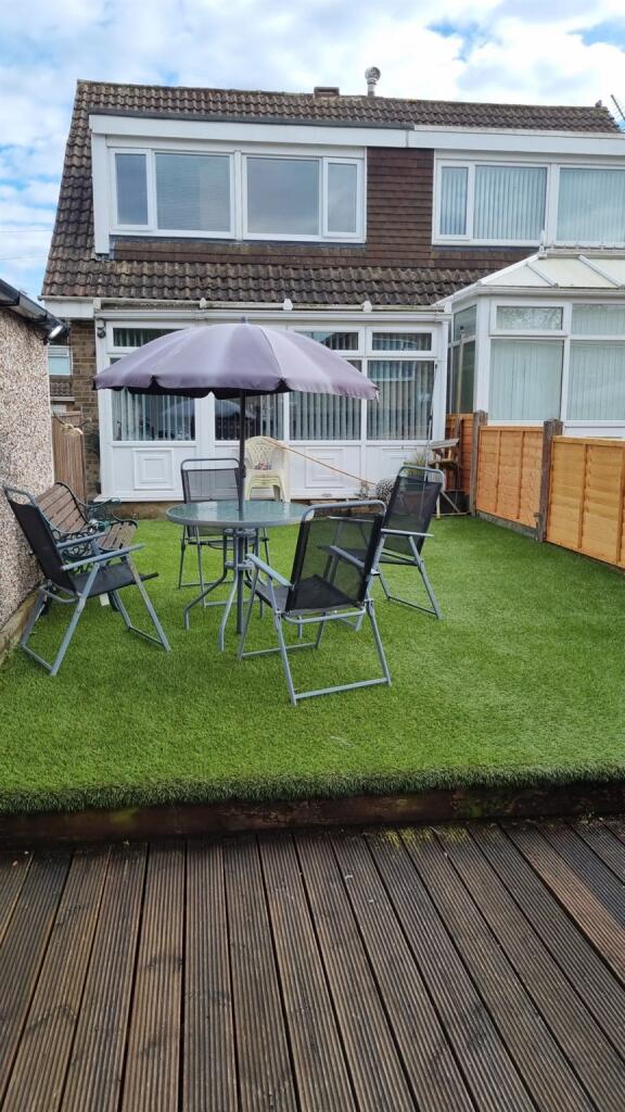Additional property image - Crescent Walk, Clayton, Bradford