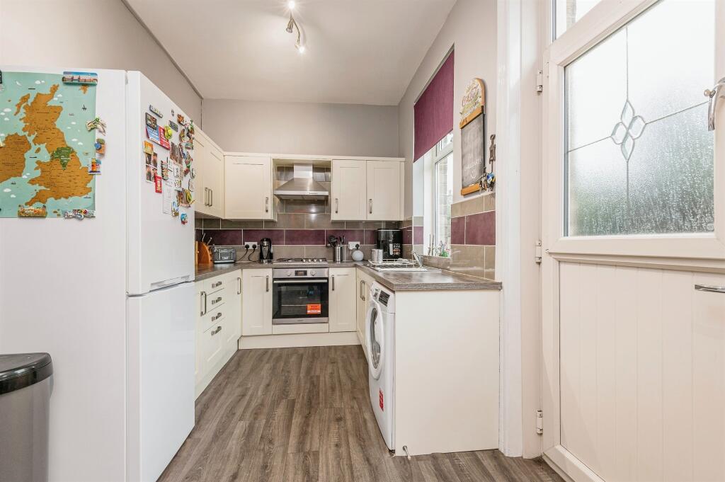 Additional property image - Abb Scott Lane, Low Moor, Bradford