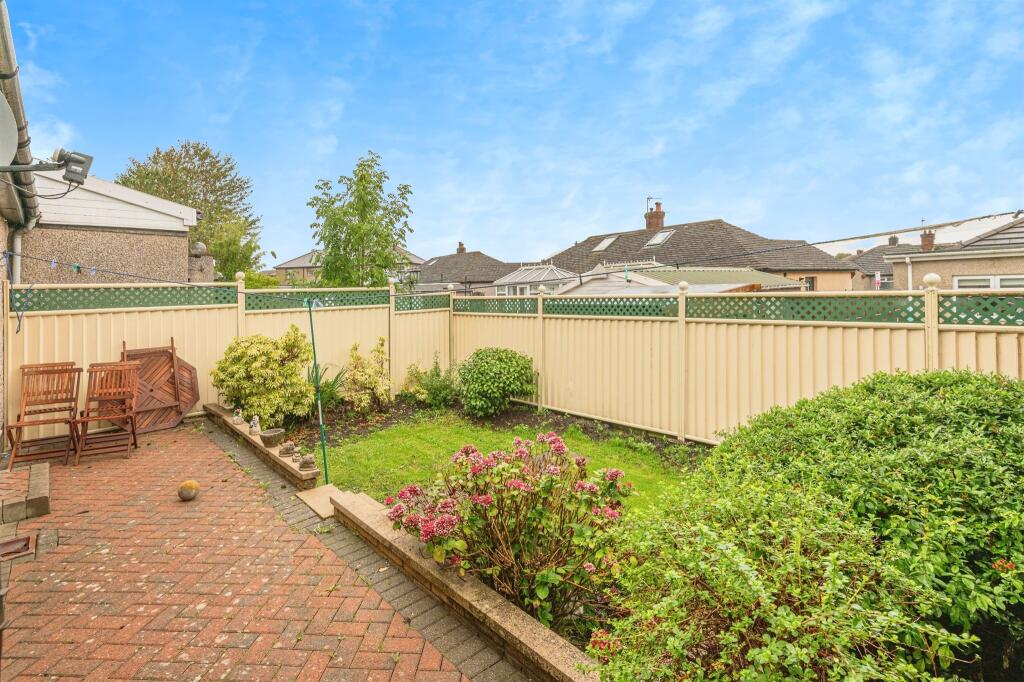 Additional property image - Mostyn Grove, Bradford
