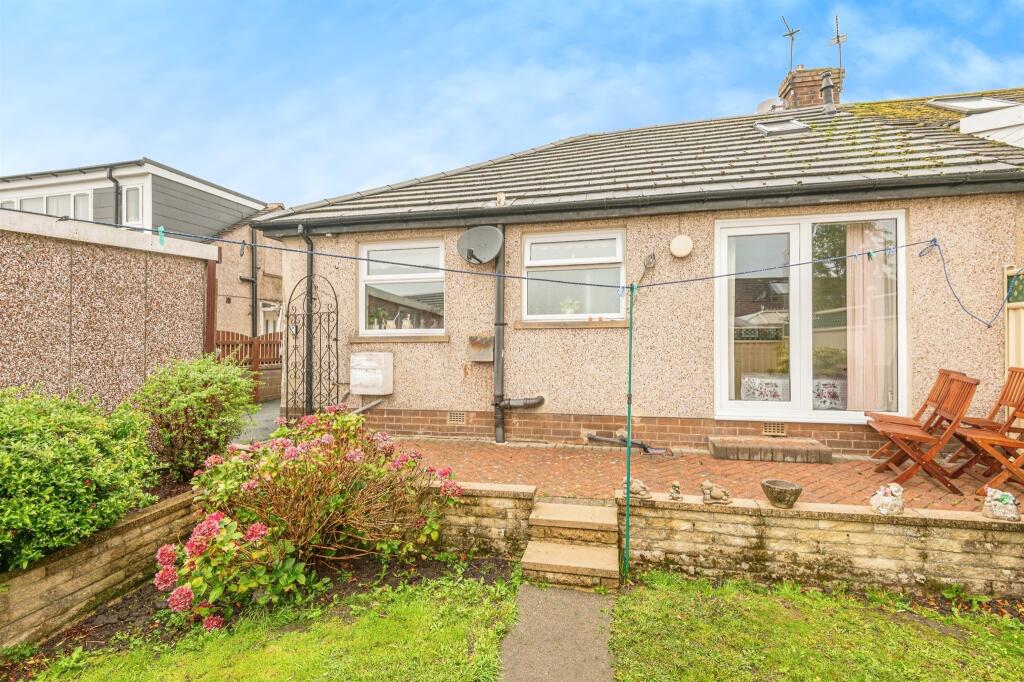 Additional property image - Mostyn Grove, Bradford