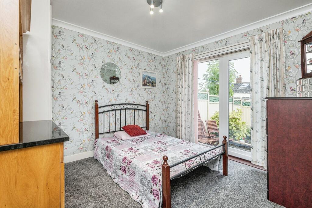 Additional property image - Mostyn Grove, Bradford