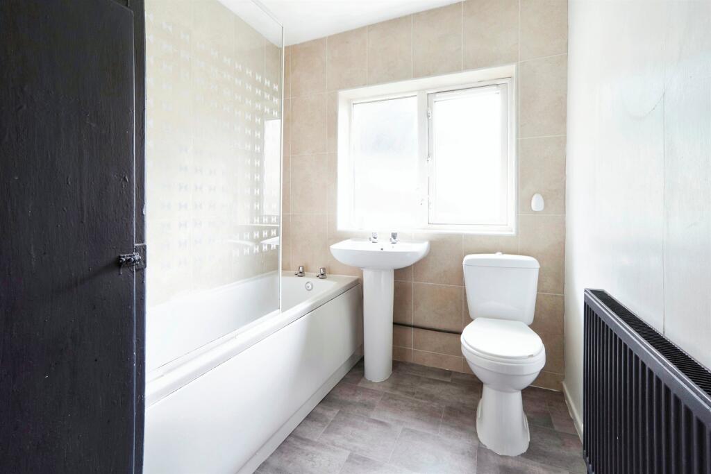 Additional property image - Grey Friar Walk, Bradford
