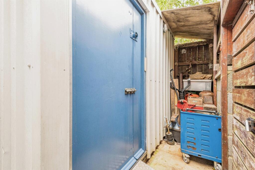 Additional property image - Albion Street, Buttershaw, Bradford