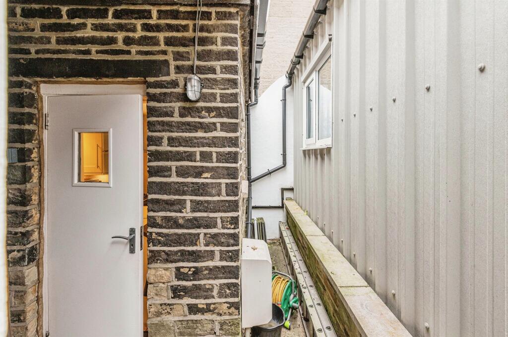 Additional property image - Albion Street, Buttershaw, Bradford