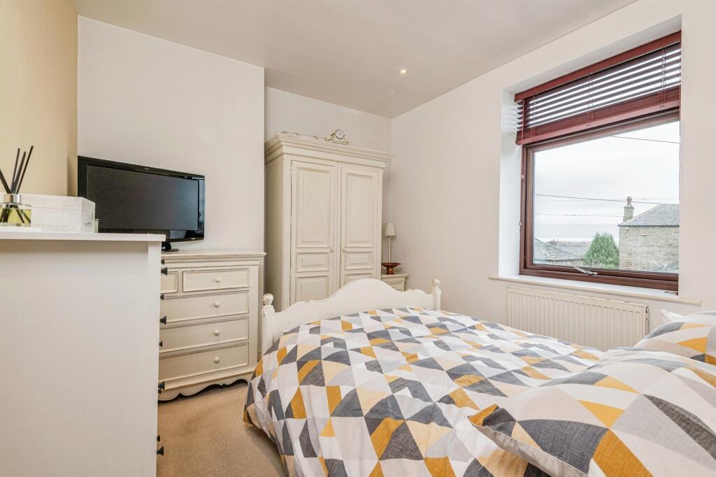 Additional property image - Albion Street, Buttershaw, Bradford