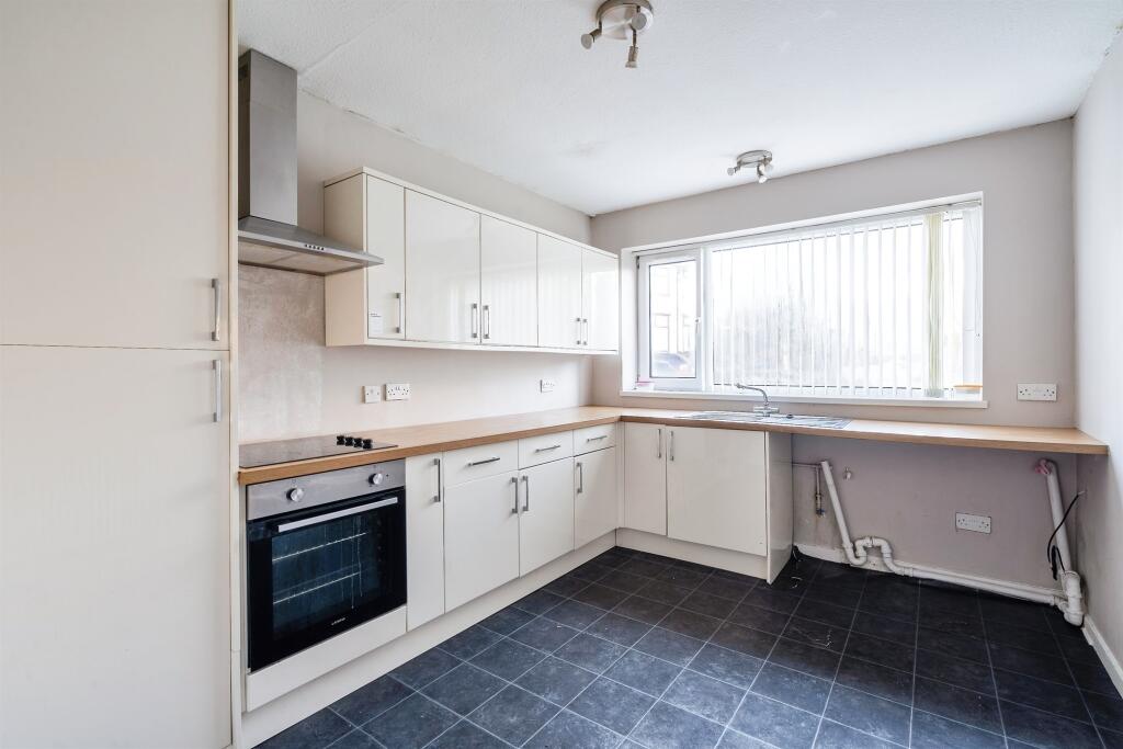 Property image - Fairway Close, Bradford