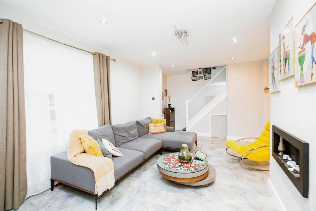 Additional property image - Fenwick Drive, Bradford