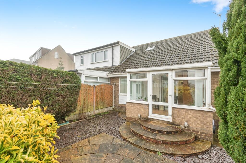 Additional property image - Fairway Drive, Bradford